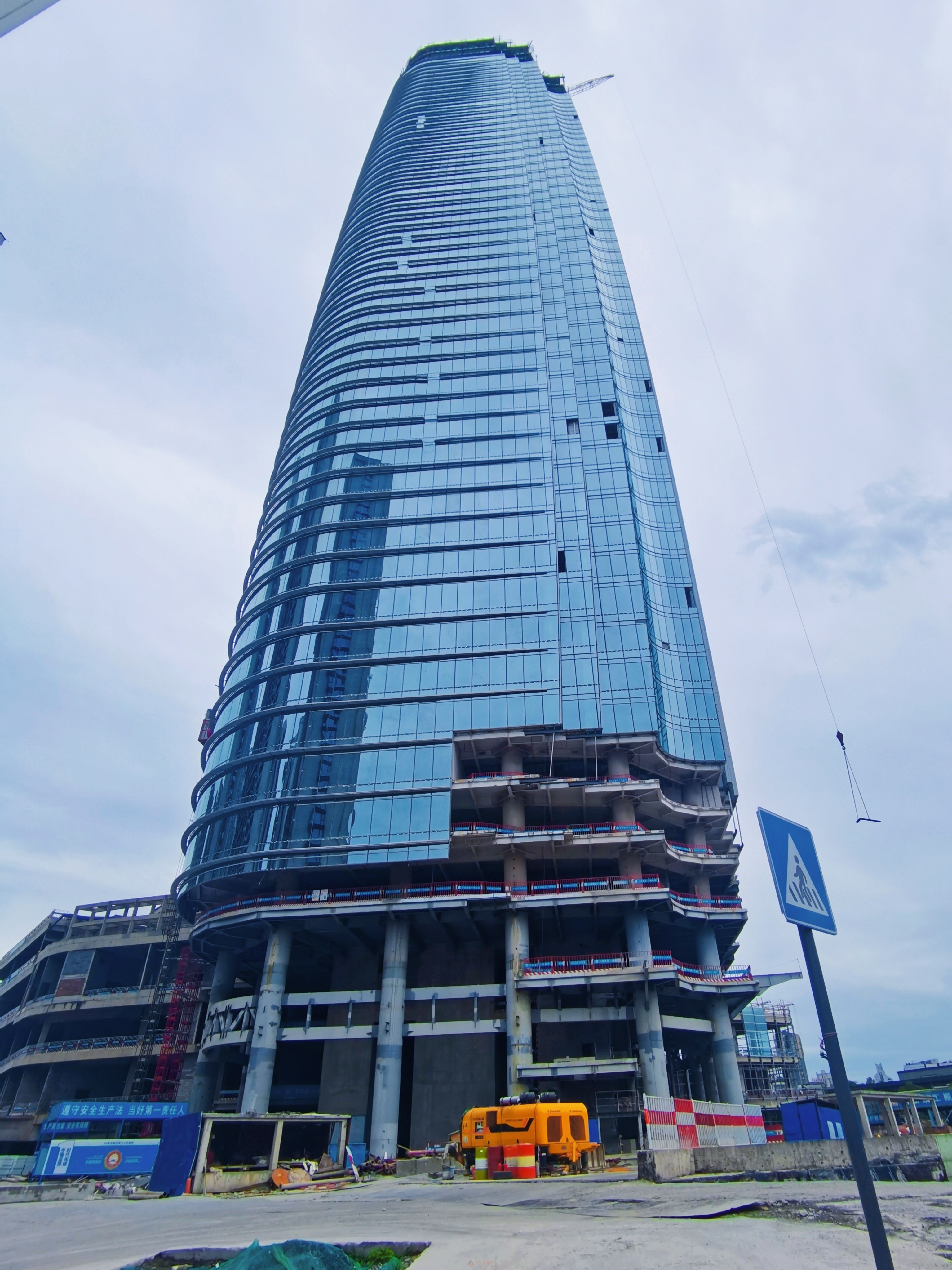 大宜宾小编首次登上宜宾最高楼cbd从288米俯瞰宜宾城震撼到手脚发软