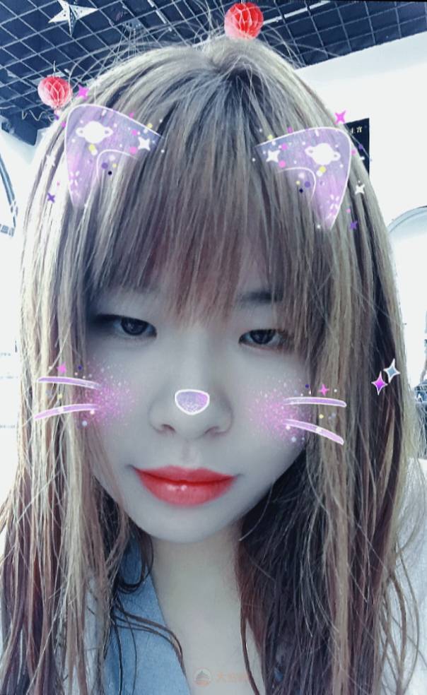 20岁单身小姐姐来自四川宜宾